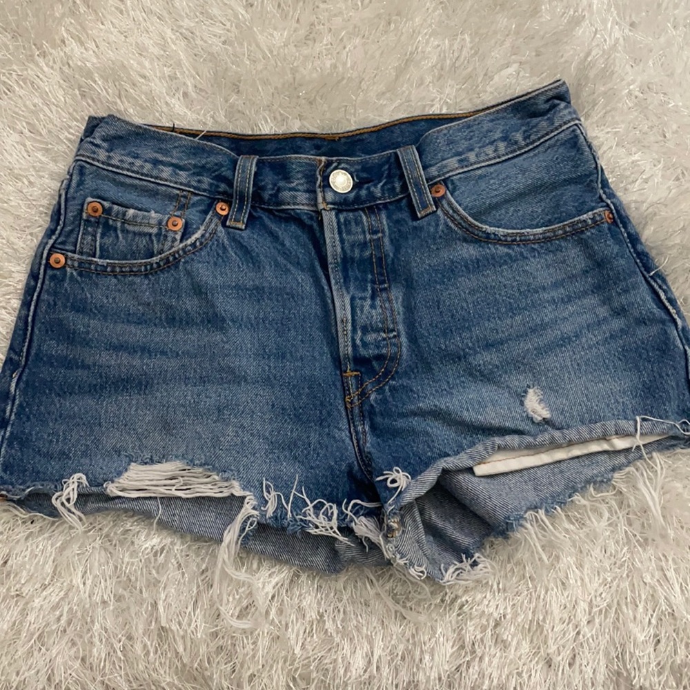 Levi shorts